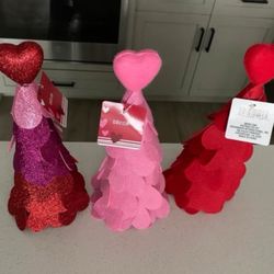 NEW THREE (3) HEART FELT VALENTINE TREES 