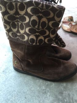 Cutest Coach brown boots Size 8