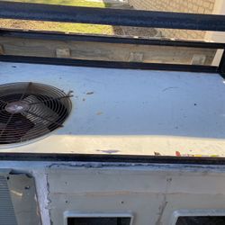 Air Conditioner   Good  Condition 
