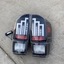 Tail Lights Toyota Tacoma 16-21