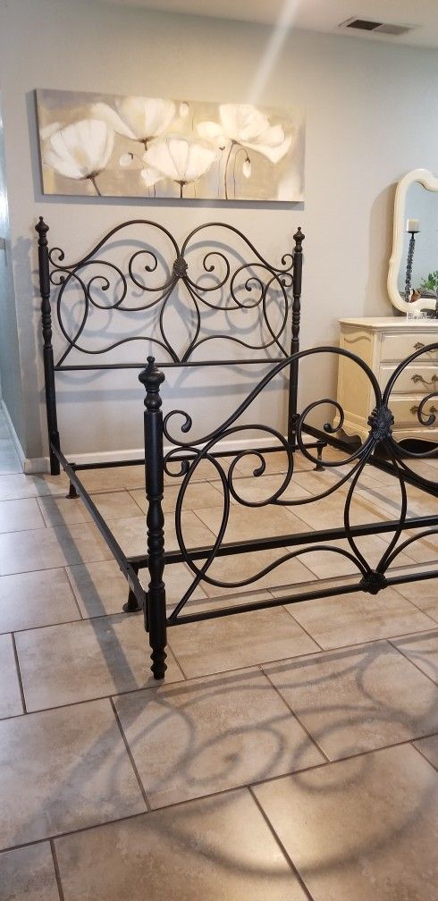 Queen Size Iron Bed Frame