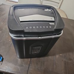 Paper Shredder 