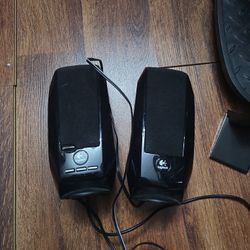 Logitech Amplified Computer Speakers