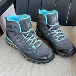 Women’s North Face Hedgehog Fastpack Mid GTX Hiking Boots – Size 10.5 – Like New!