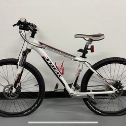 Trek 3 Series Bike