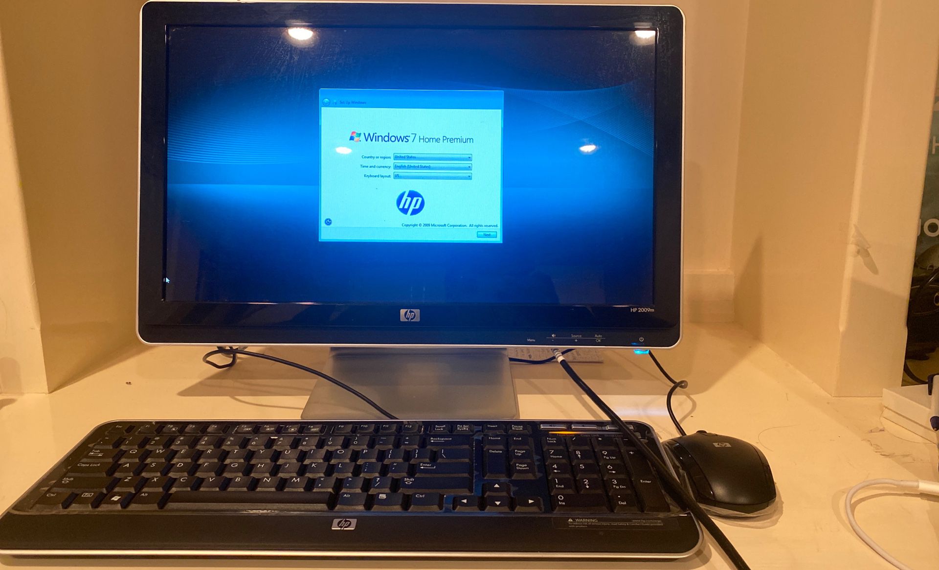 HP Desktop Computer With Speakers
