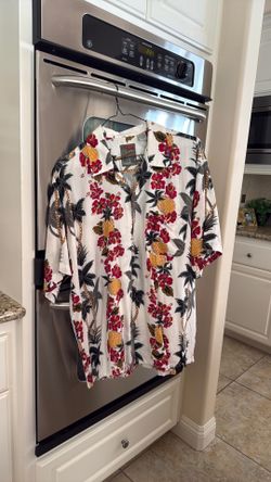 Pineapple Connection Hawaiian Shirt Size Medium