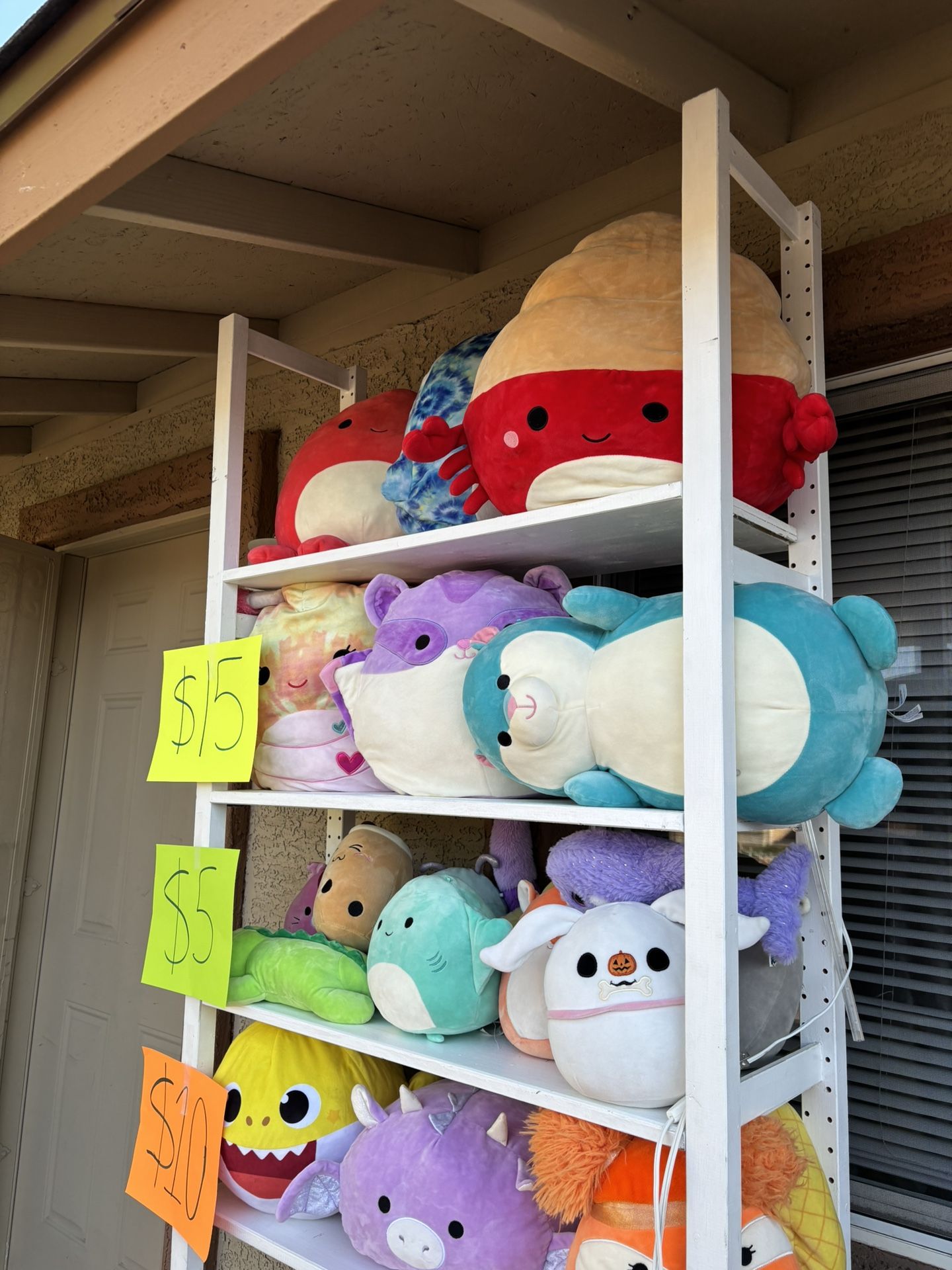 Squishmallows !!! Yardsale !! Friday 13 2025