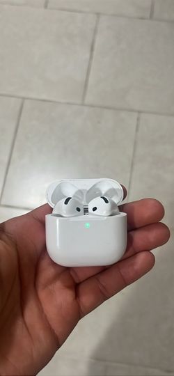 Apple AirPods 4