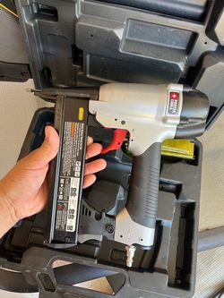 Porter Cable Pneumatic Finish Nailer with Case