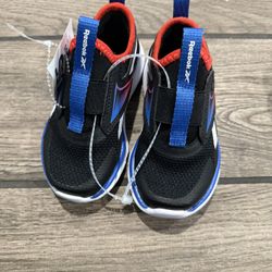 New Reebok For Toddler Boy Or Girl Size 7 $ 8