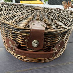 Unique Half Moon Wicker Basket W/ Handle And Latch 