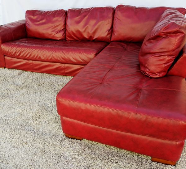 LARGE RED LEATHER SECTIONAL SOFA for Sale in Albuquerque ...