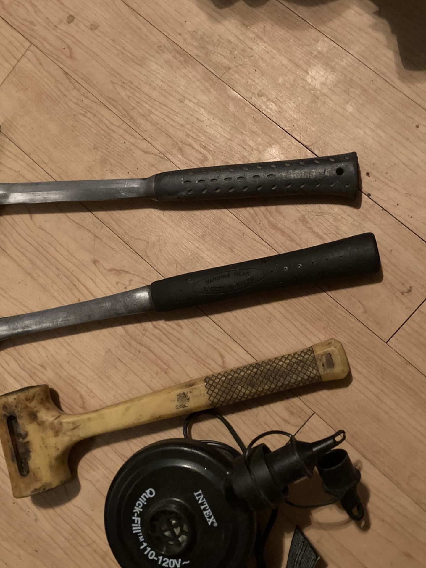 Hammers & Rubber Mallet & Intex Air Pump -1 Hammer And Rubber Mallet Left