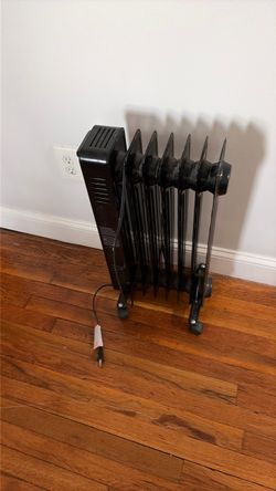 Black Oil-Filled Electric Space Heater