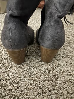 Women’s mini boots