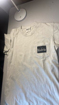 Cerveza Modelo Pocket T-Shirt Size Small