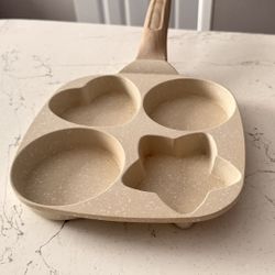 4-in-1 Shaped Pan
