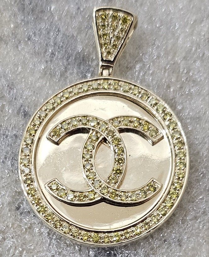 Pendant "CC" 10k Gold 1.00 ct Green Diamonds 9.9 grams