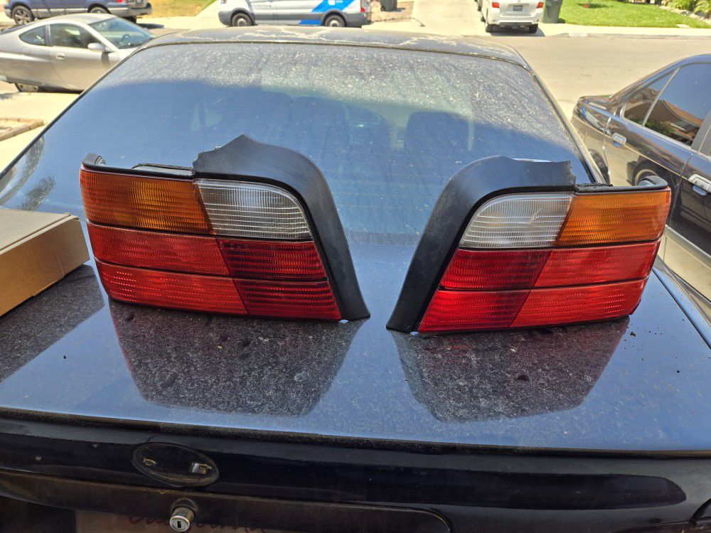 BMW E36 Sedan Tail lights