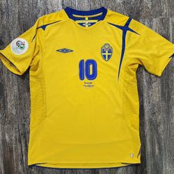 2006 Umbro Sweden Home Soccer Jersey Zlatan Ibrahimovic Men M