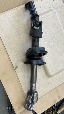 2004 - 2010 Toyota Sienna AWD Intermediate Shaft Part # 45(contact info removed)2