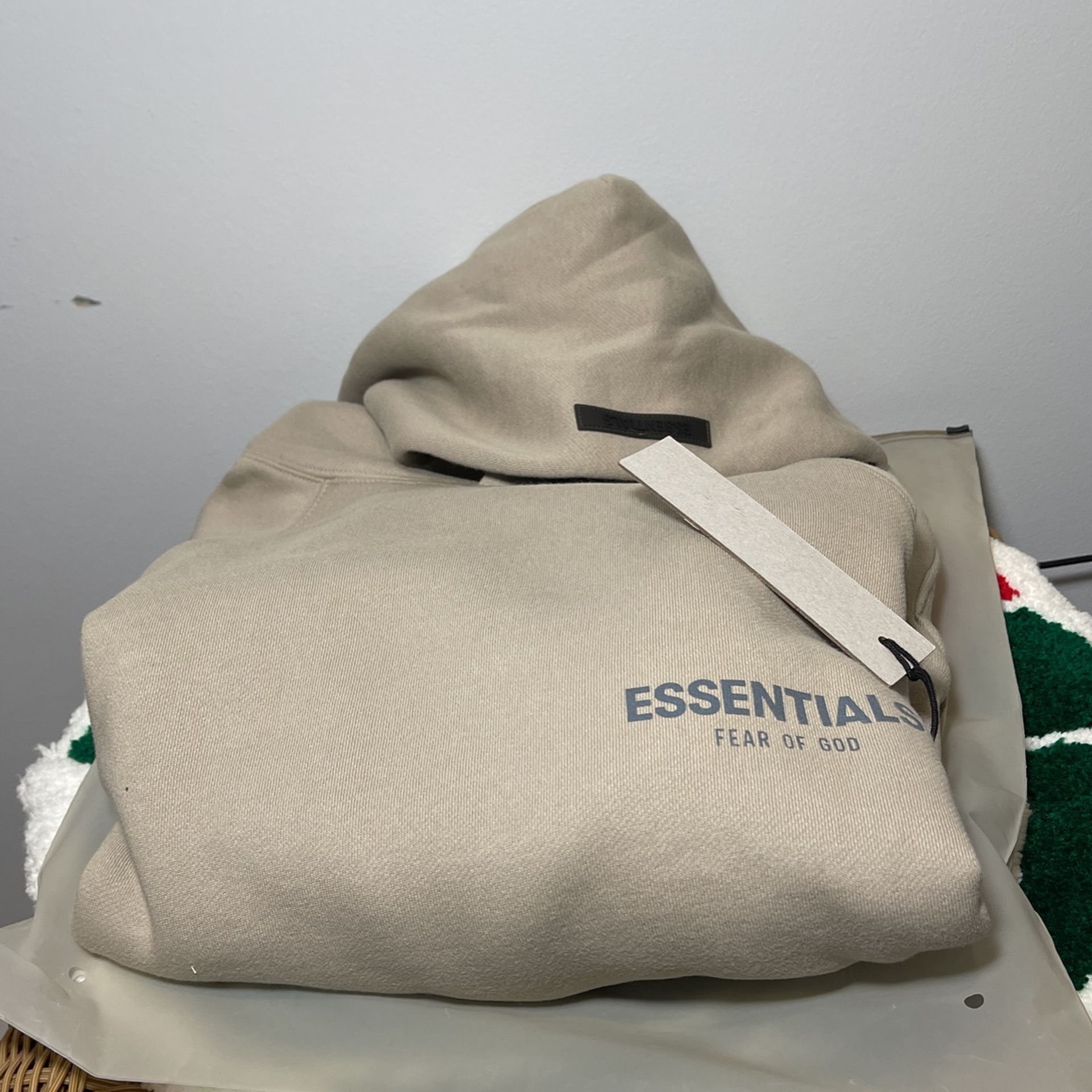 Brand New Essentials Fear Of God String Colorway Hoodie Size M!