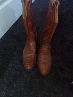 Exotic boots size 11 in men