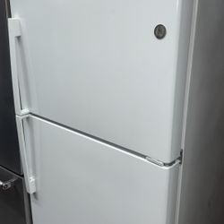 ge refrigerator 33 inches new 