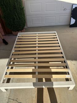 Bed Frame size Full