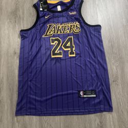 Kobe Bryant City Nights 