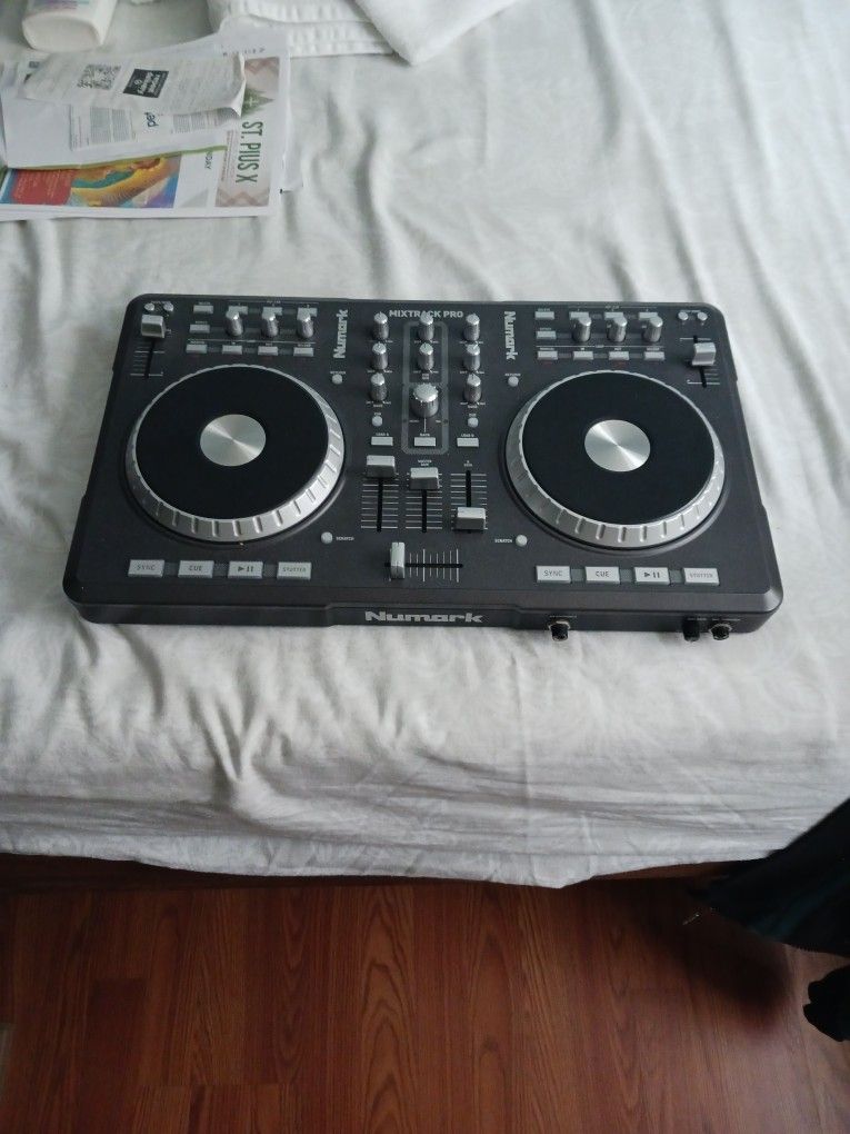 Numark Mix Track Pro