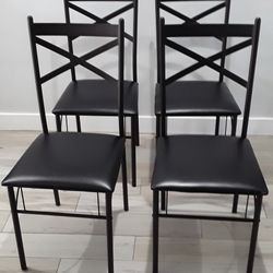 4 Dining  Chairs 