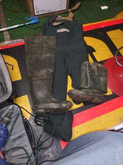 Wet suit overalls with longwater boots