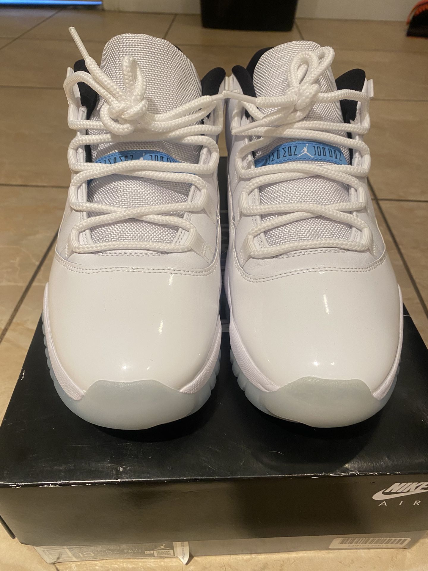 Jordan 11 Low ‘Legend Blue’ Size 13