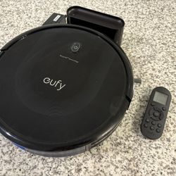 Robot Vacuum (eufy 11S Max)