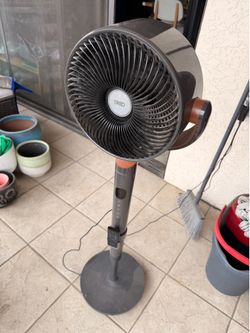 Dreo standing fan