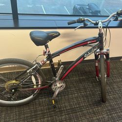 Schwinn Midtown 21 Speed Bike