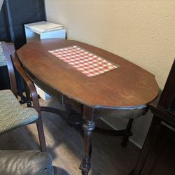 Dining Room Table 