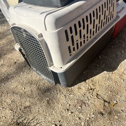 LARGE DOG KENNEL CARRIER