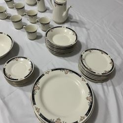 Bud Let Fine Ivory China Set