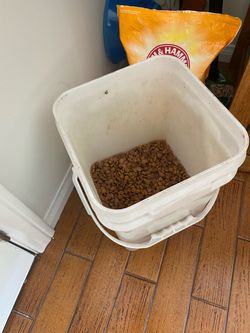 Free Dog Food