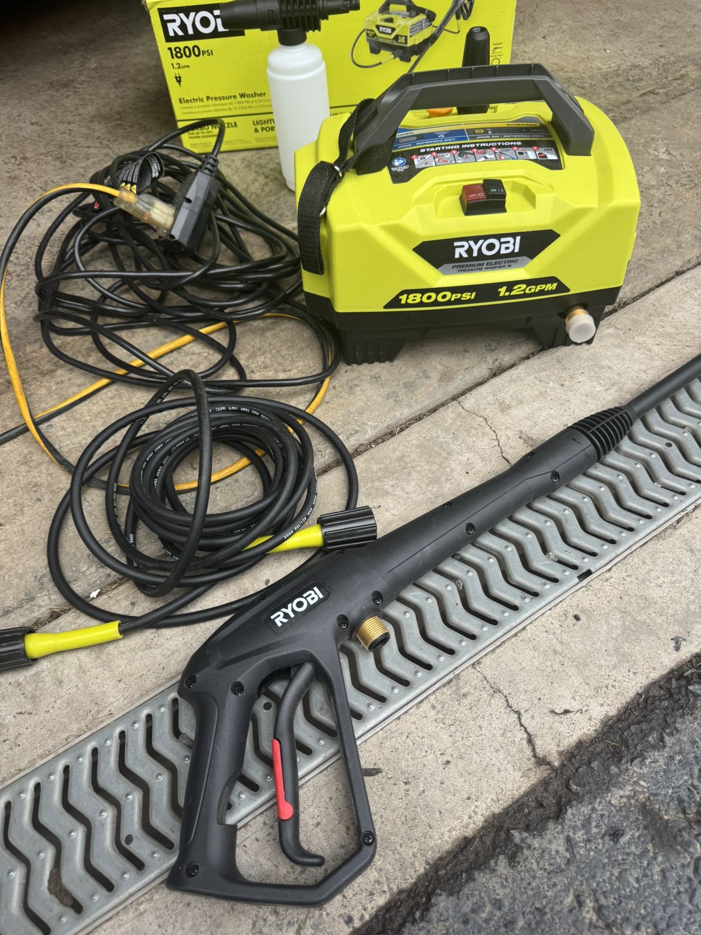 New Ryobi Electric Pressure Washer 1800psi. Try Before You Buy. Must Pickup