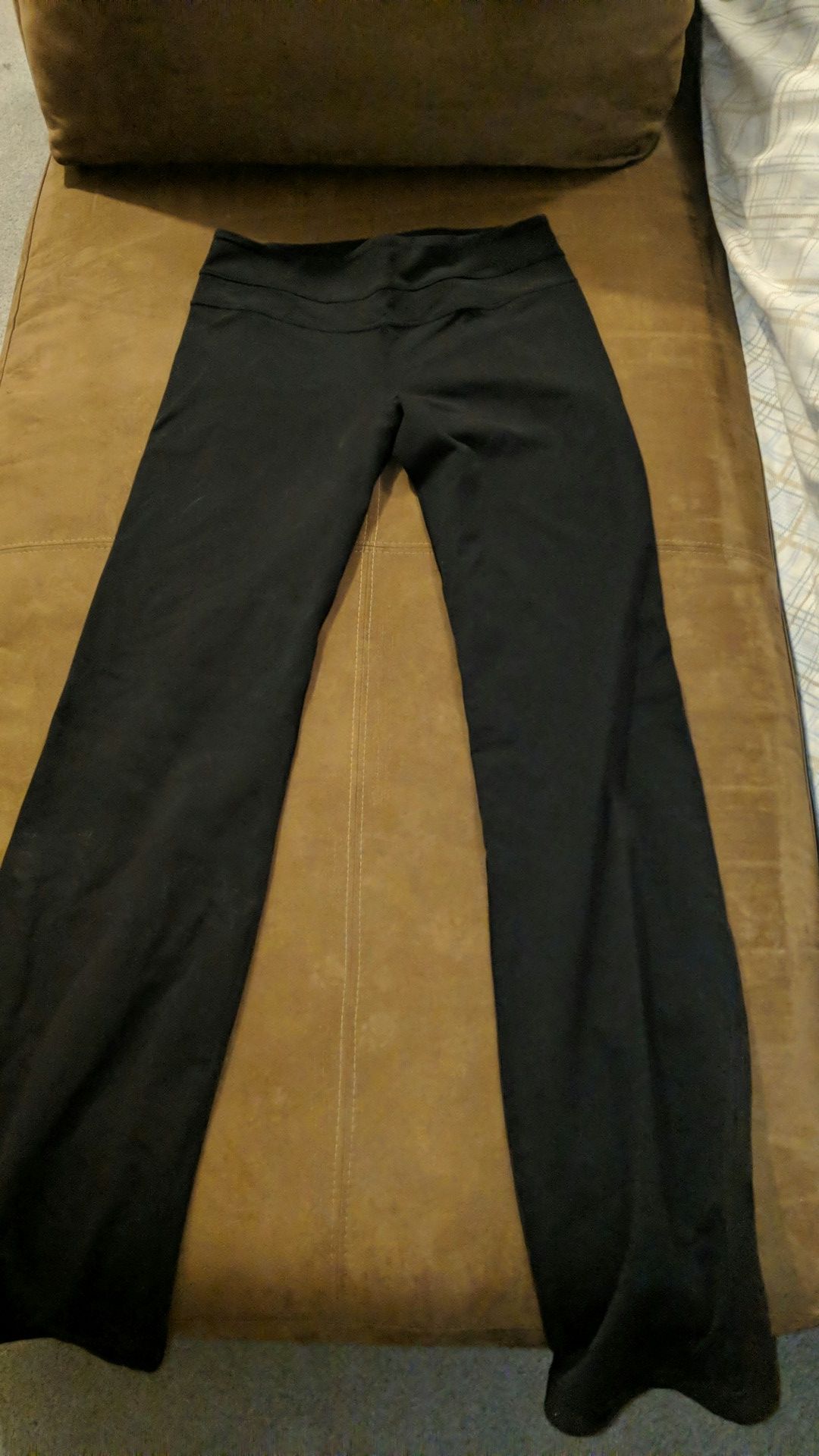 Lululemon yoga pants