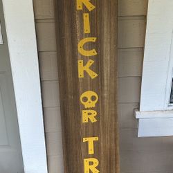 Trick or Treat Porch Leaner Wooden Sign 5’ Tall Light-Up Halloween Decor