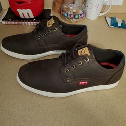brand new Levi's shoes for men size 9