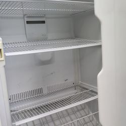 Maytag upright freezer 