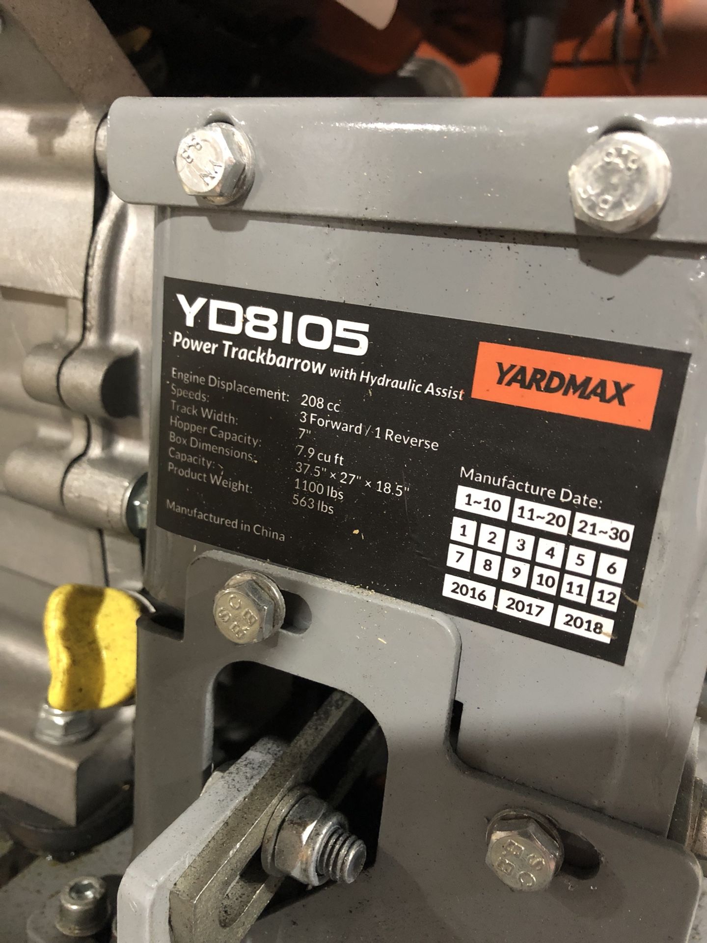 YARDMAX YD8105 Track Barrow with Hydraulic Assist, 1100 lb for Sale in
