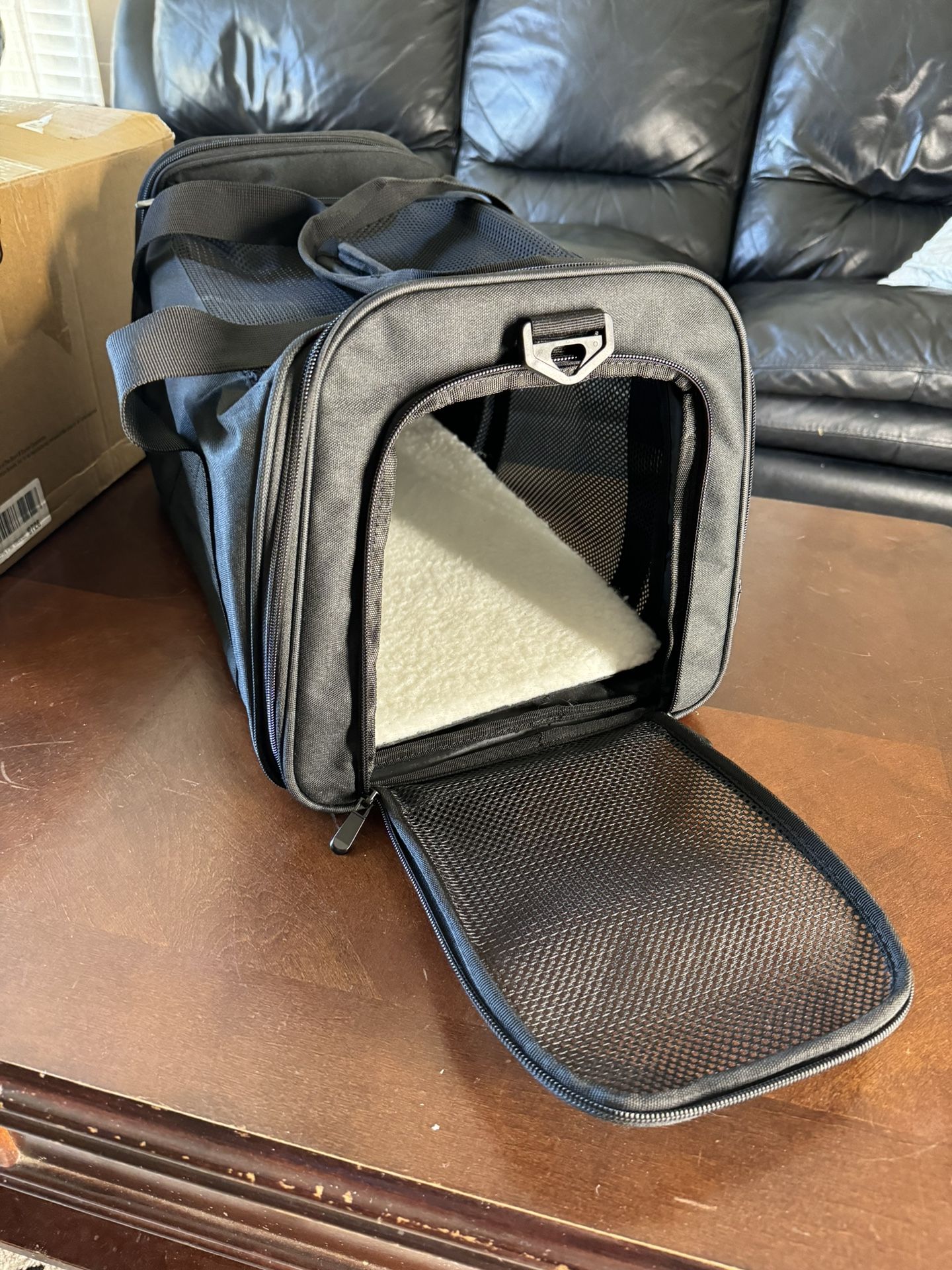 New or Like New Pet Carrier Black