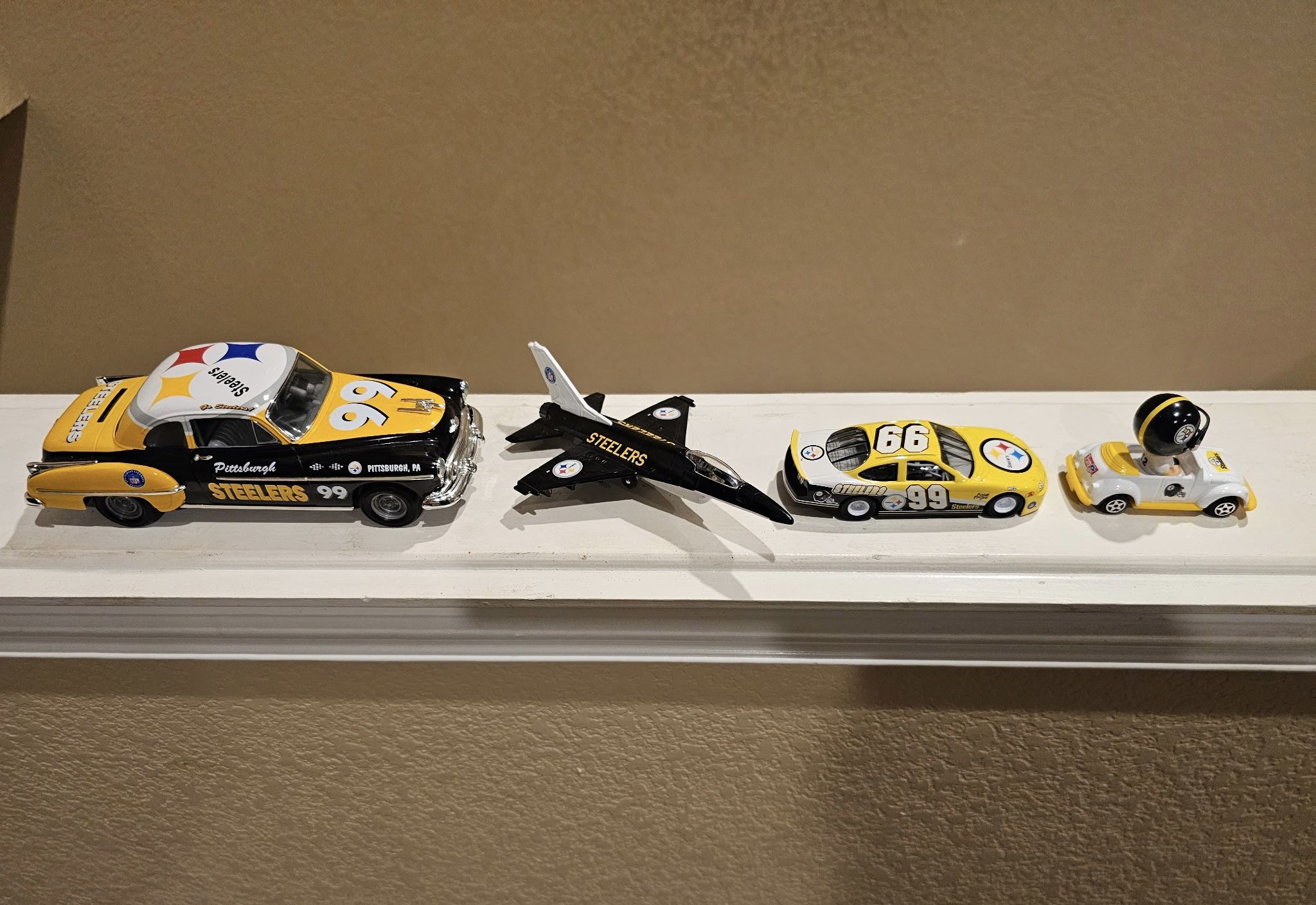 NFL Pittsburgh Steelers Collectible Set of 4